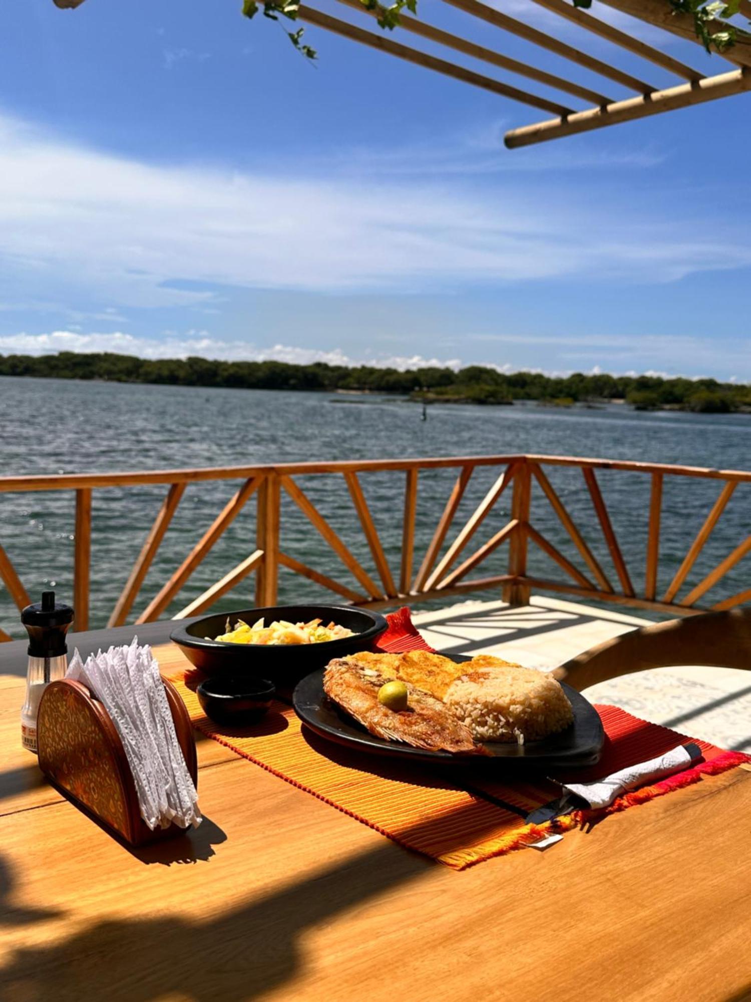 Orika Del Mar Hotel Isla Grande  Eksteriør bilde