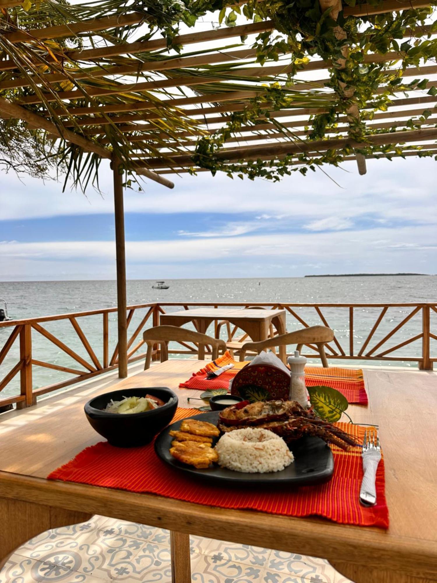 Orika Del Mar Hotel Isla Grande  Eksteriør bilde